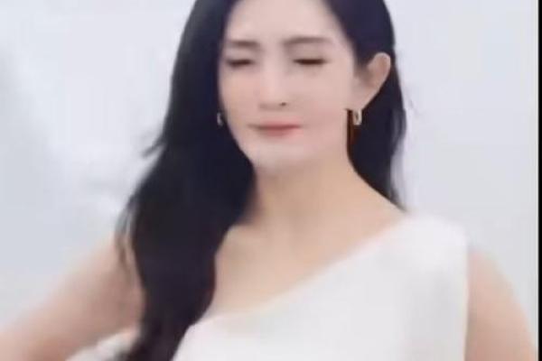 给谢娜算命的