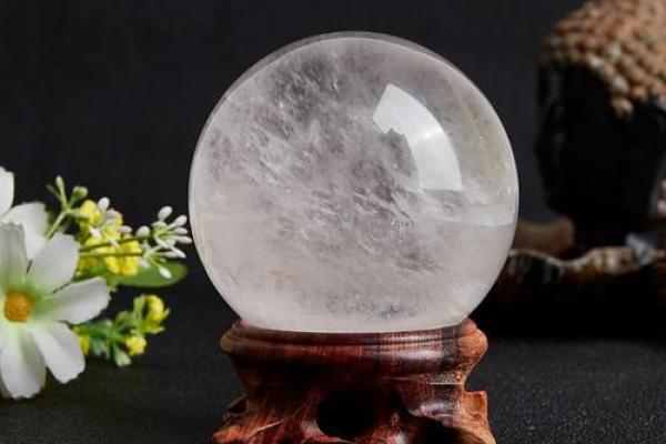 家里摆放风水水晶球有哪些好处